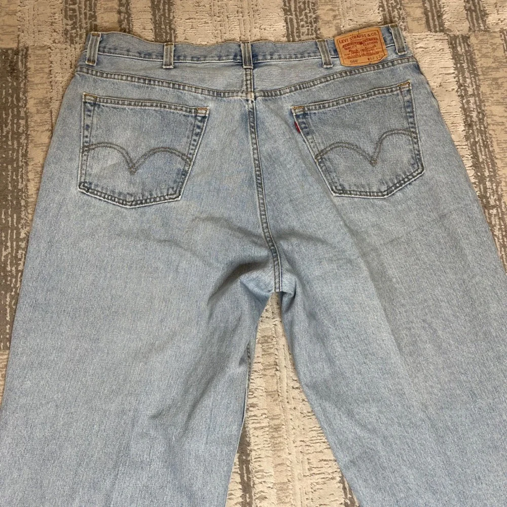Vintage‎ Levis 560 Comfort Fit Jeans Mens 42x32 Light Wash Baggy Tapered Blue
